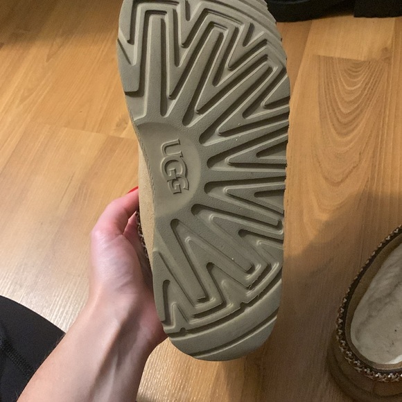 Tasman UGG - Picture 4 of 5